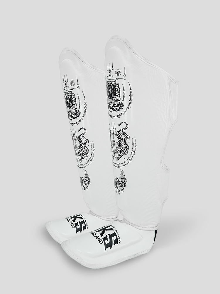 SKS Shin guards Special "Sakyant" (White) SKS Shin guards Special "Sakyant" (White)