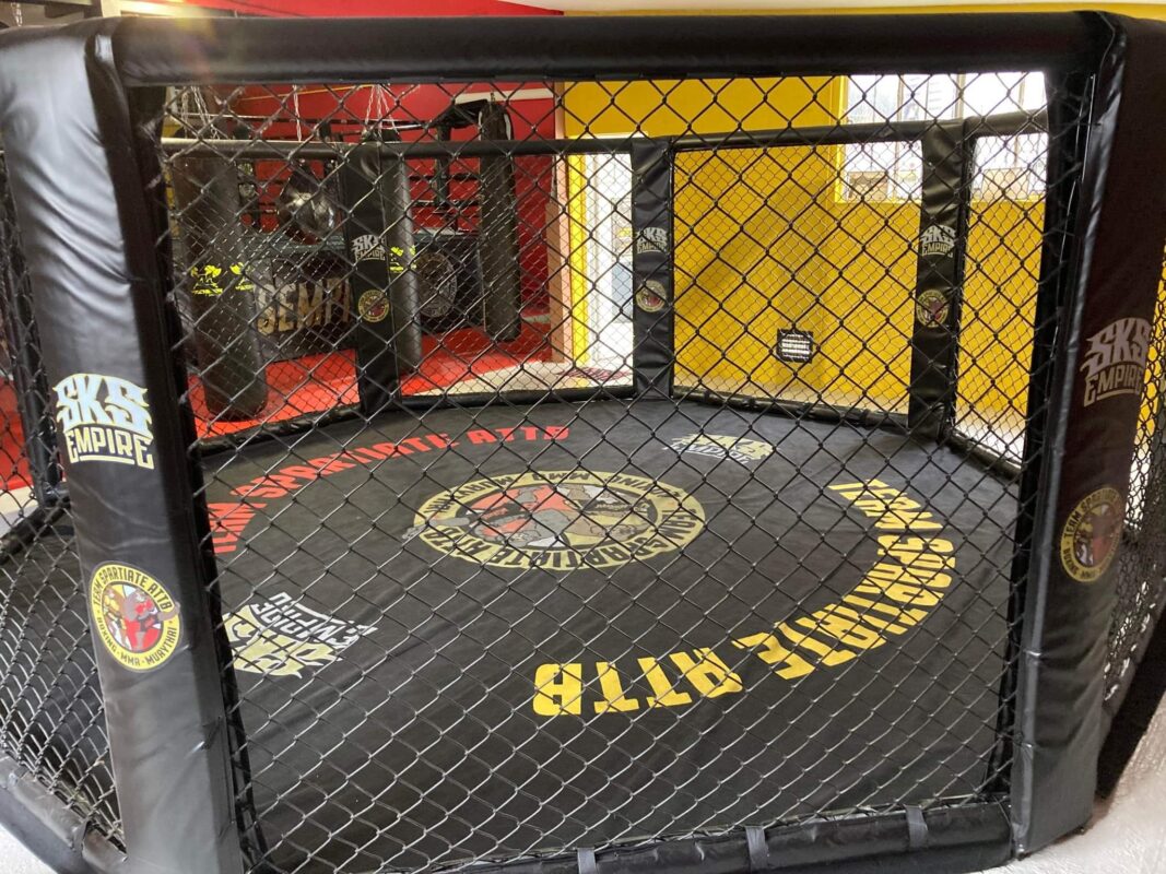 MMA CAGE