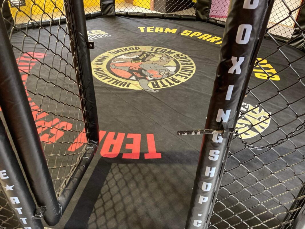 MMA CAGE