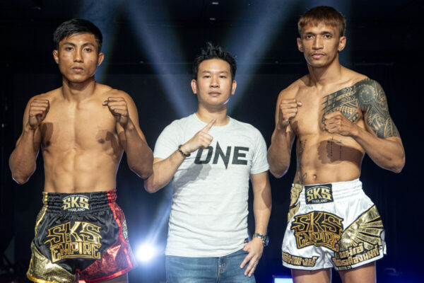 Ready to open the battle “BATMAN VS Duang Somphong” Preparing for the main event, ONE Lumpinee 4