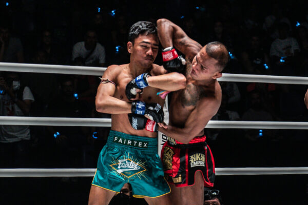The CRAZIEST SAGAENGARM VS Petbanrai | ONE Lumpinee 7