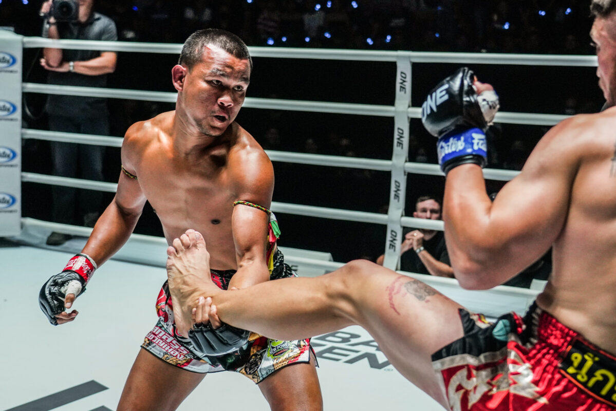 Collection of images from battles in the battle of ONE Lumpinee.