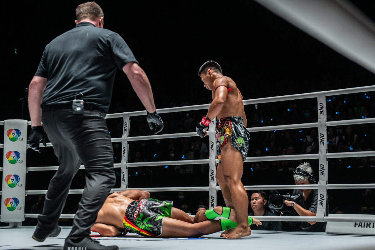 Collection of images from battles in the battle of ONE Lumpinee.