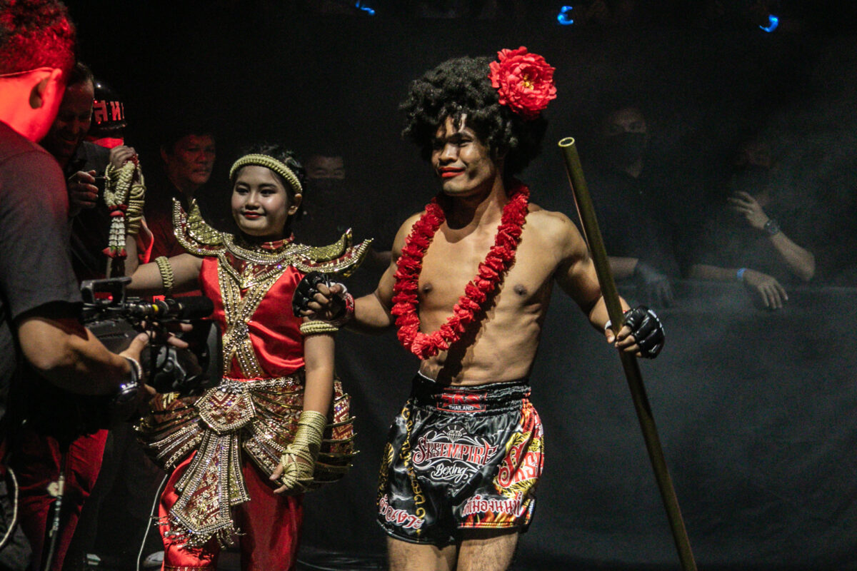 Collection of images from battles in the battle of ONE Lumpinee.