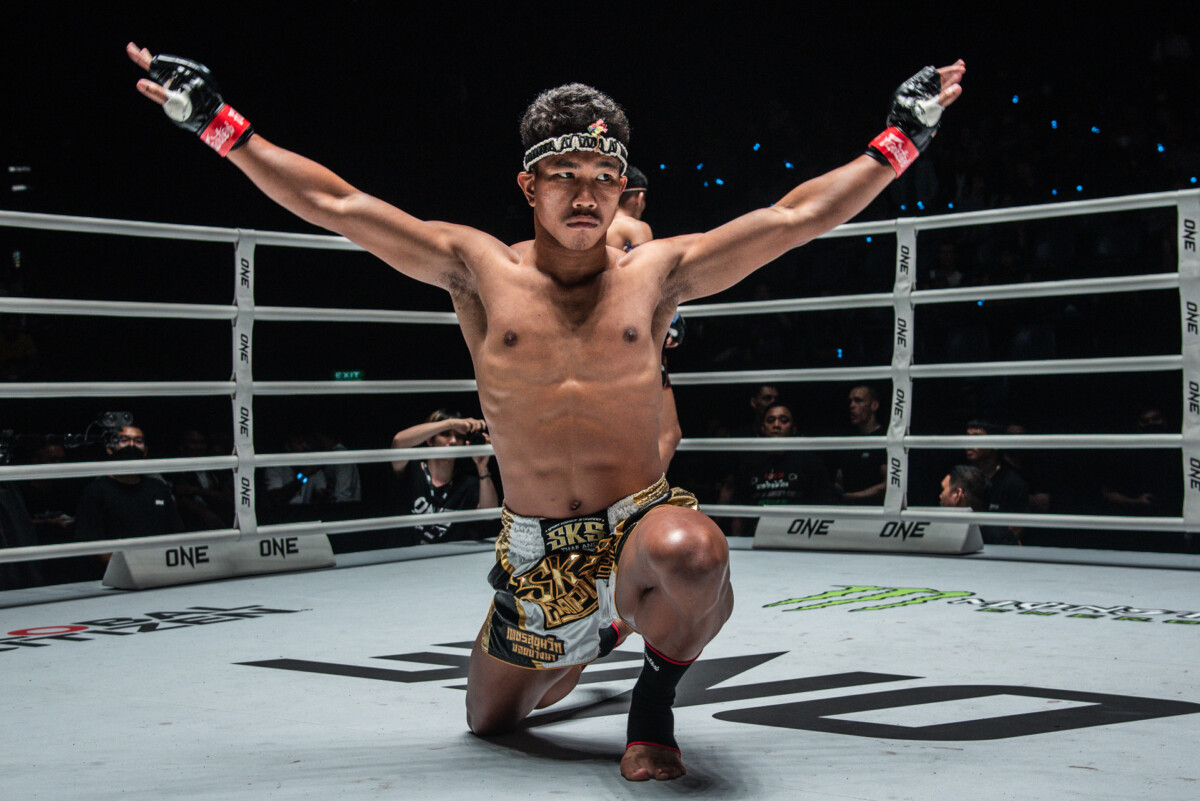 Collection of images from battles in the battle of ONE Lumpinee.