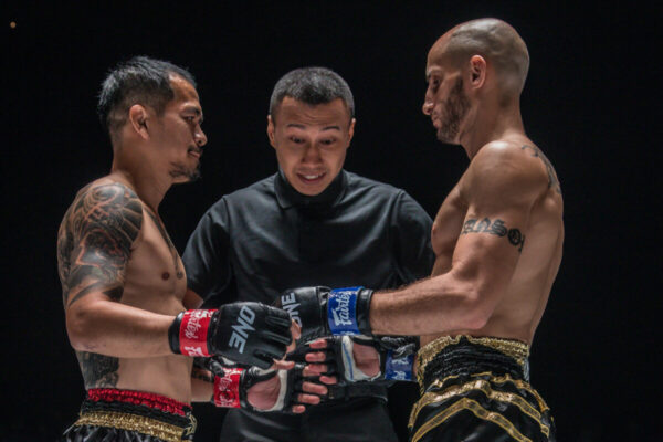 The return to stand at the Lumpinee Boxing Stadium again in the past 5 years of the veteran boxer “Jomhod AutoMuayThai”