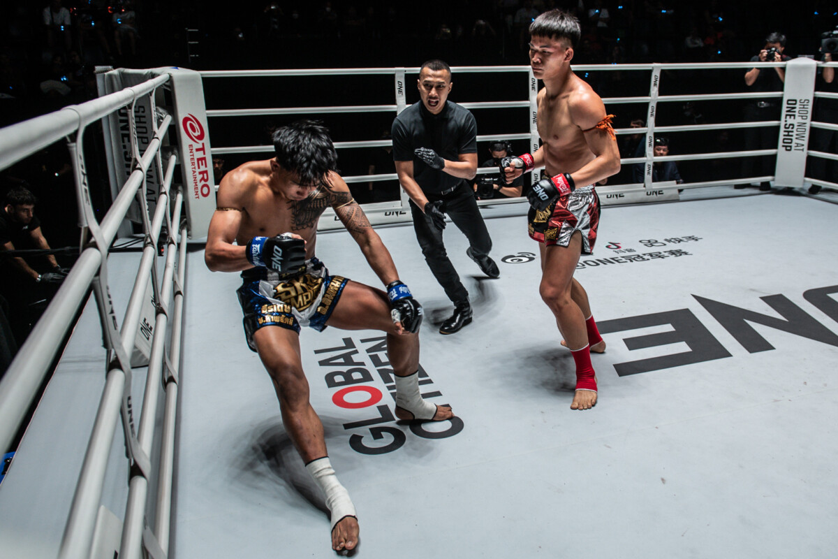 Collection of images from battles in the battle of ONE Lumpinee.