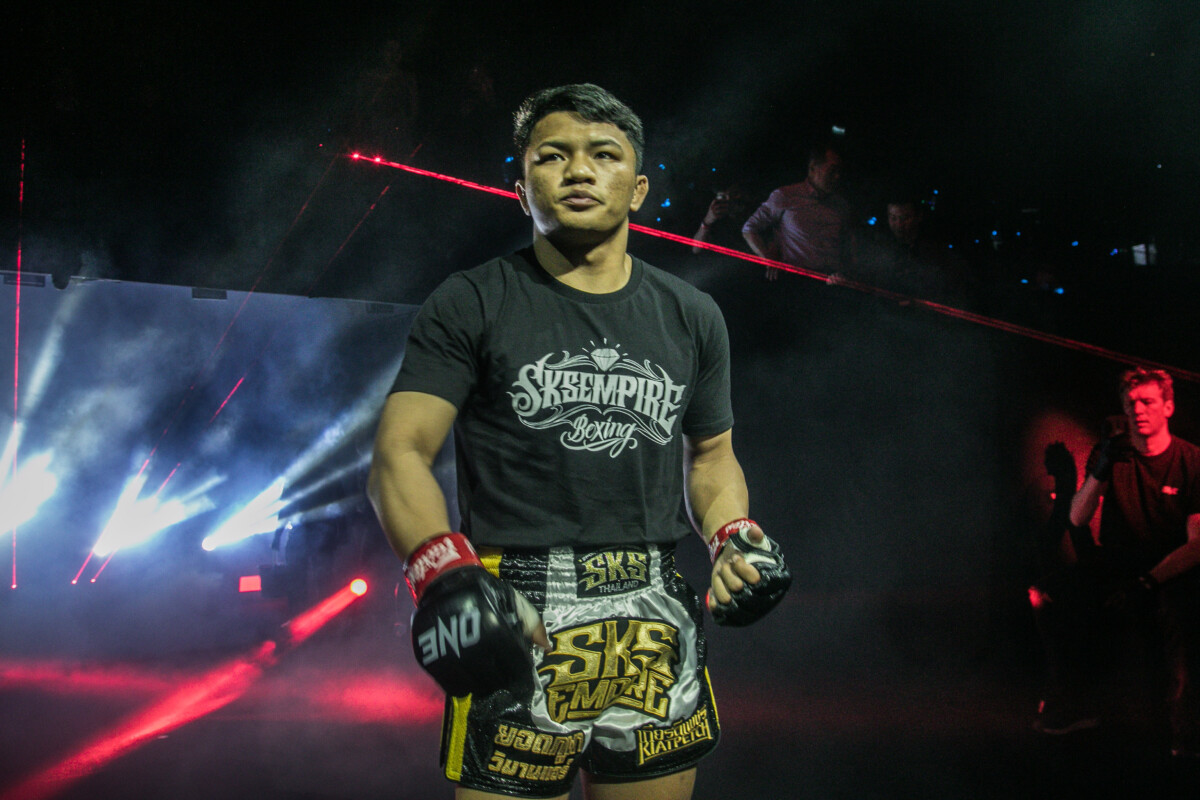 Collection of images from battles in the battle of ONE Lumpinee.