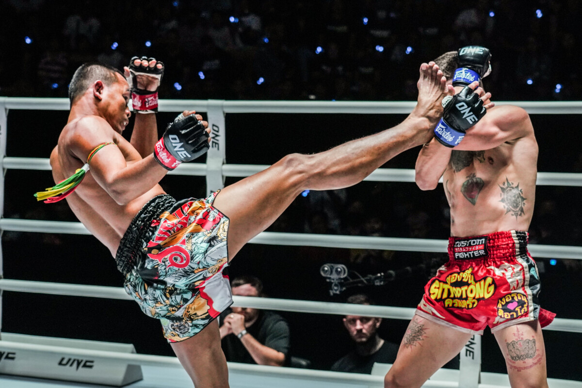 Collection of images from battles in the battle of ONE Lumpinee.