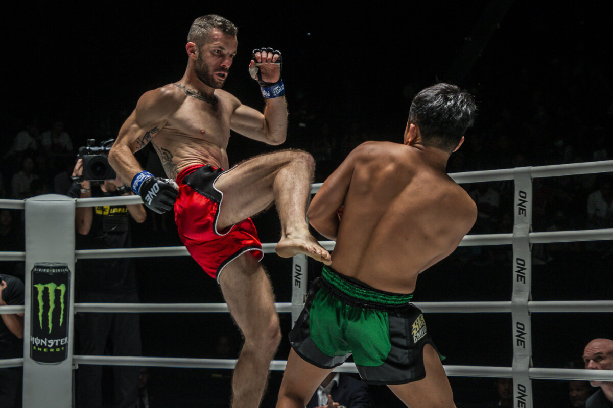 Collection of images from battles in the battle of ONE Lumpinee.