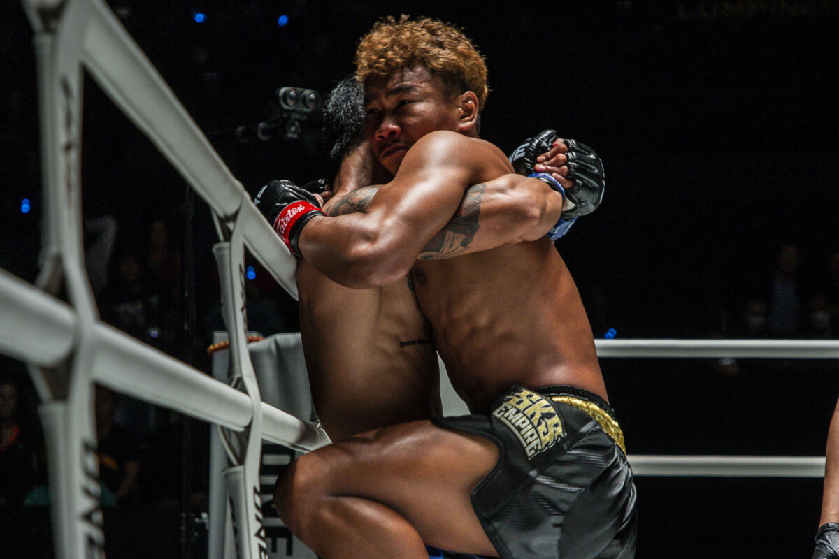 Collection of images from battles in the battle of ONE Lumpinee.