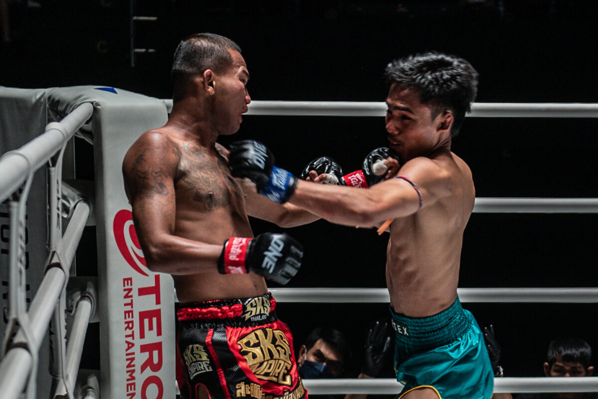 Collection of images from battles in the battle of ONE Lumpinee.