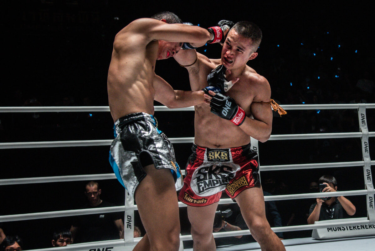 Collection of images from battles in the battle of ONE Lumpinee.