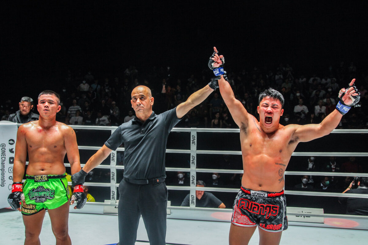 Collection of images from battles in the battle of ONE Lumpinee.