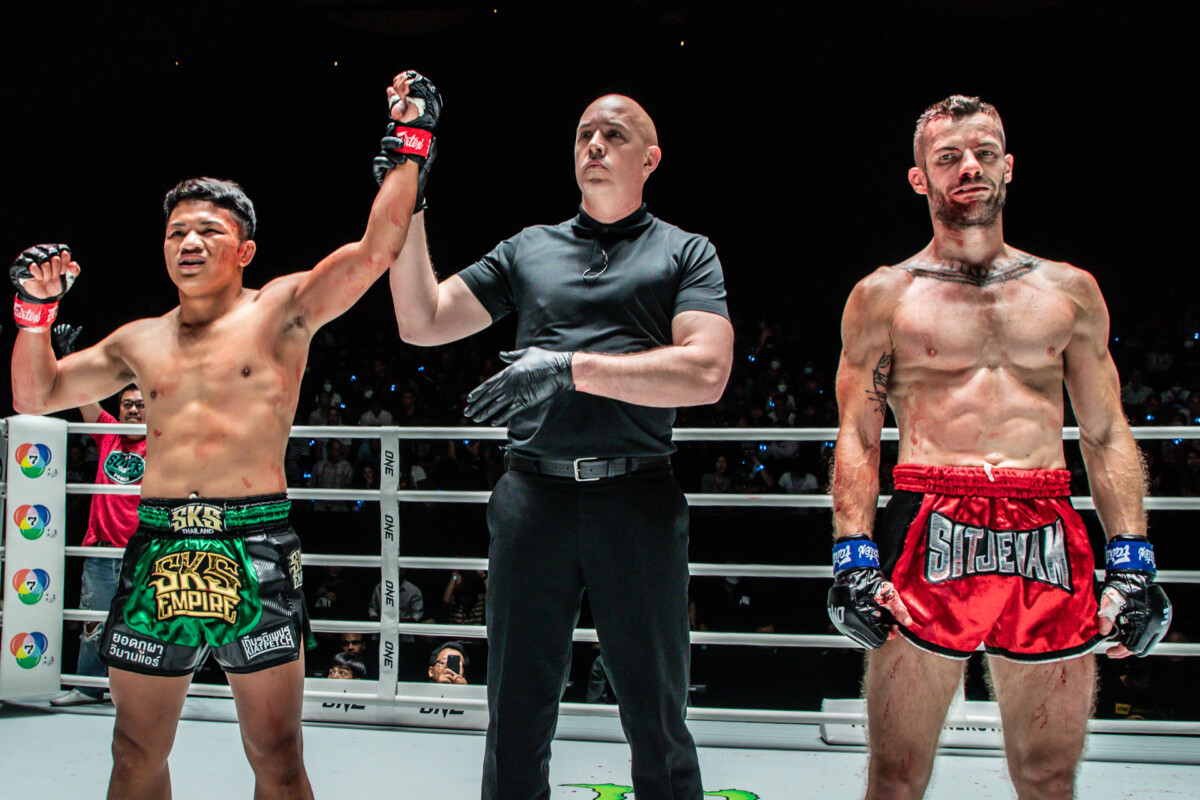 Collection of images from battles in the battle of ONE Lumpinee.