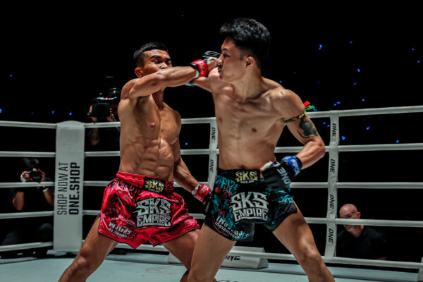 Debut ONE battle, win by knockout Pongsiri vs. Pettong | ONE LUMPINEE 11